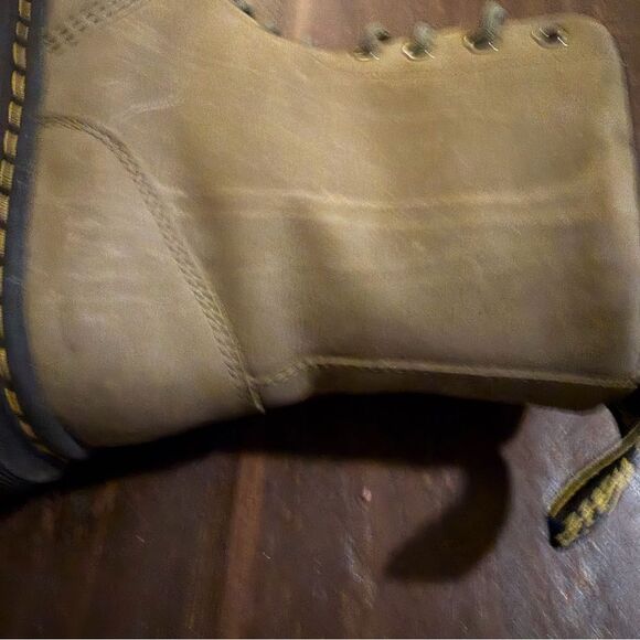 Dr. Doc Martens Taupe Brown Crewson Neubuck Leather Lace-Up Boots Size 11M - Picture 8 of 10